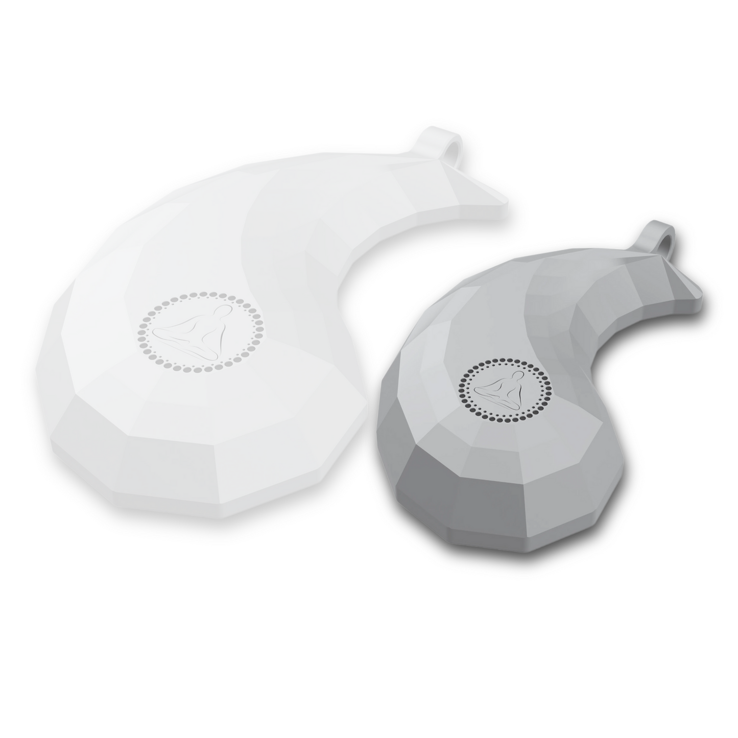 Produktbild des BODY BEAM Spark in Silber, Größe Slim. Das Bild zeigt das ergonomische Design und die präzise Verarbeitung. Perfekt für Menschen, die ein bewusstes Leben in einer Umgebung mit 5G-Strahlung und WLAN führen möchten.